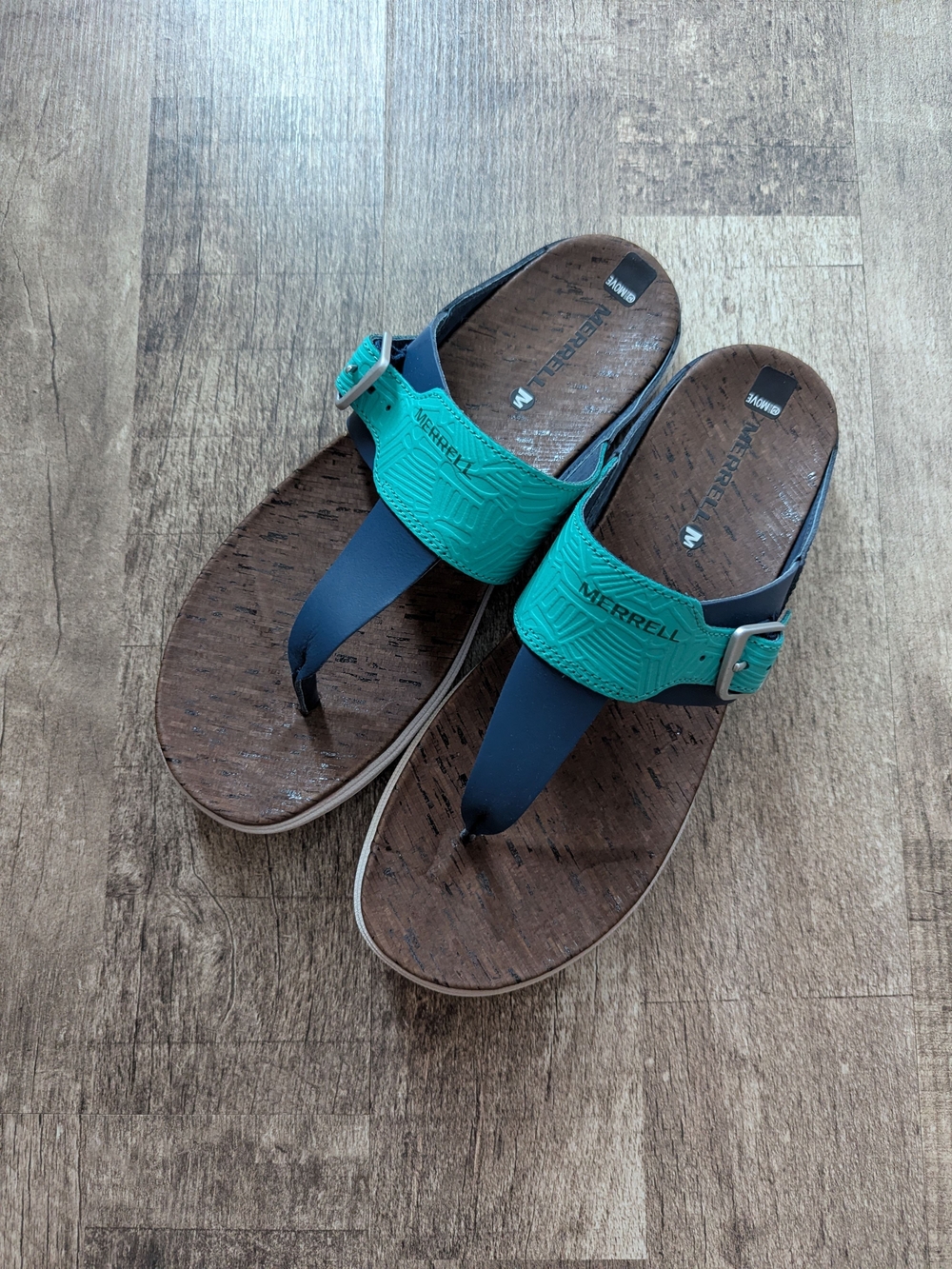 Merrell Women’s Teal and Navy Thong Sandals
